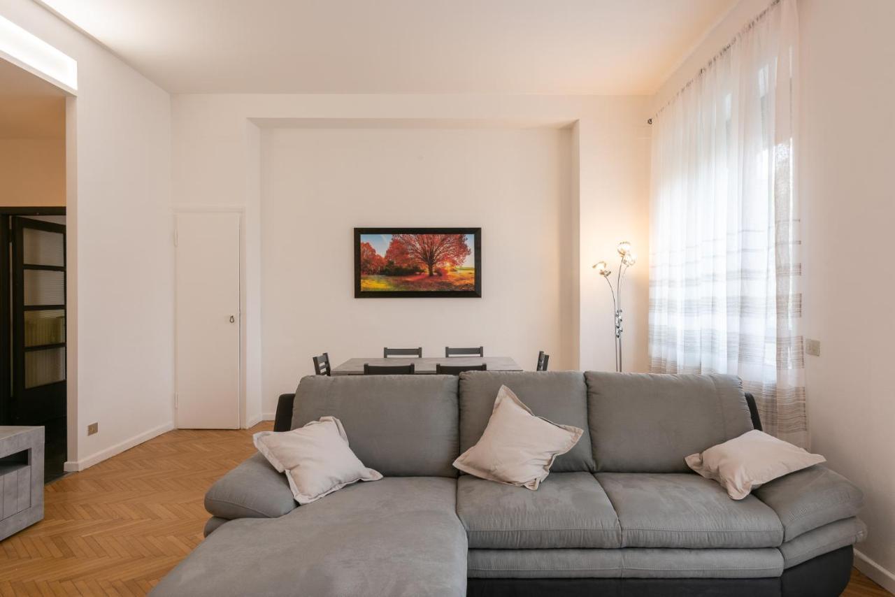Vittoria 1 Apartment Milan Bagian luar foto