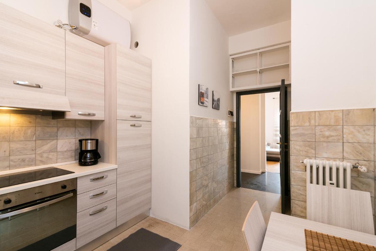 Vittoria 1 Apartment Milan Bagian luar foto